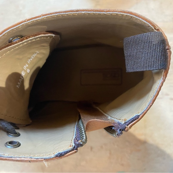 Wingtip brown beautiful shoes - Picture 3 of 4